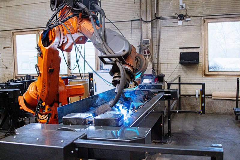 Robotizált hegesztés – amikor a precizitás nem ismer kompromisszumot