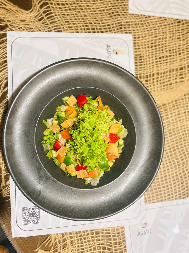 Fattoush salad سلطة فتوش