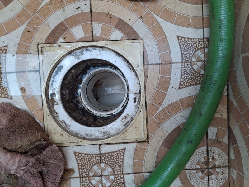 تسليك مجارى غرف التفاتيش