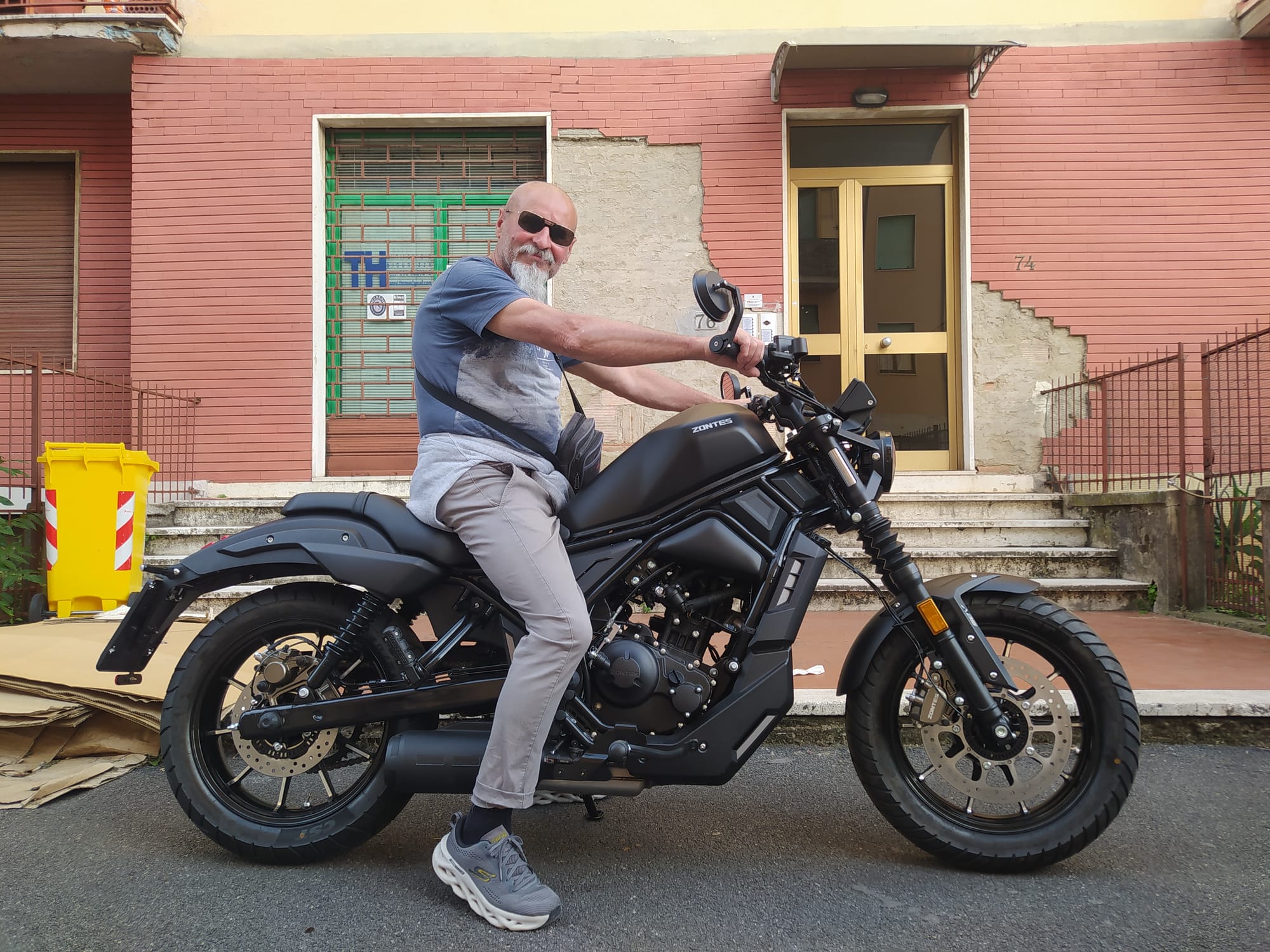 ZONTES  125  Custom