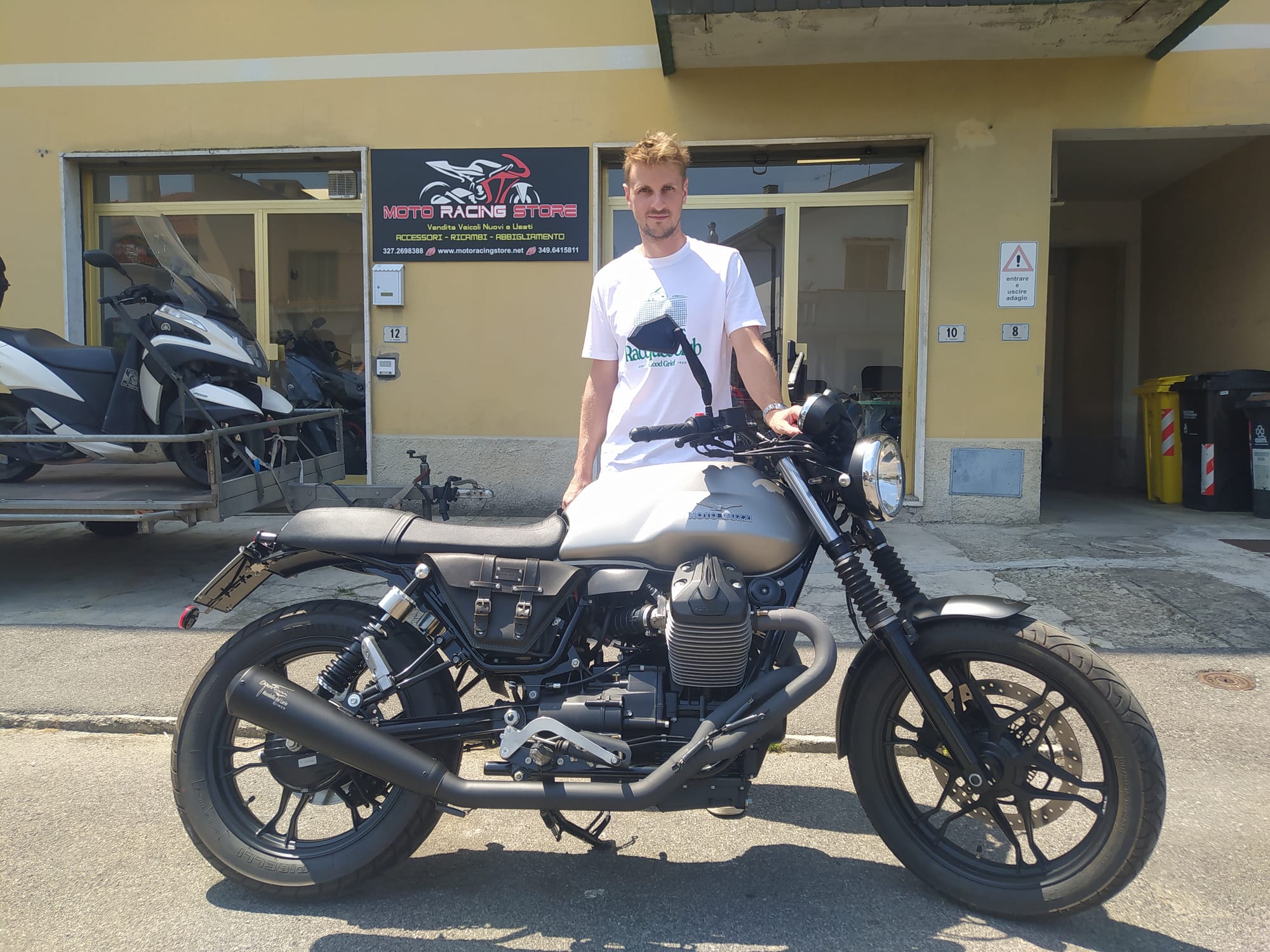 MOTO GUZZI  V7 II Stone
