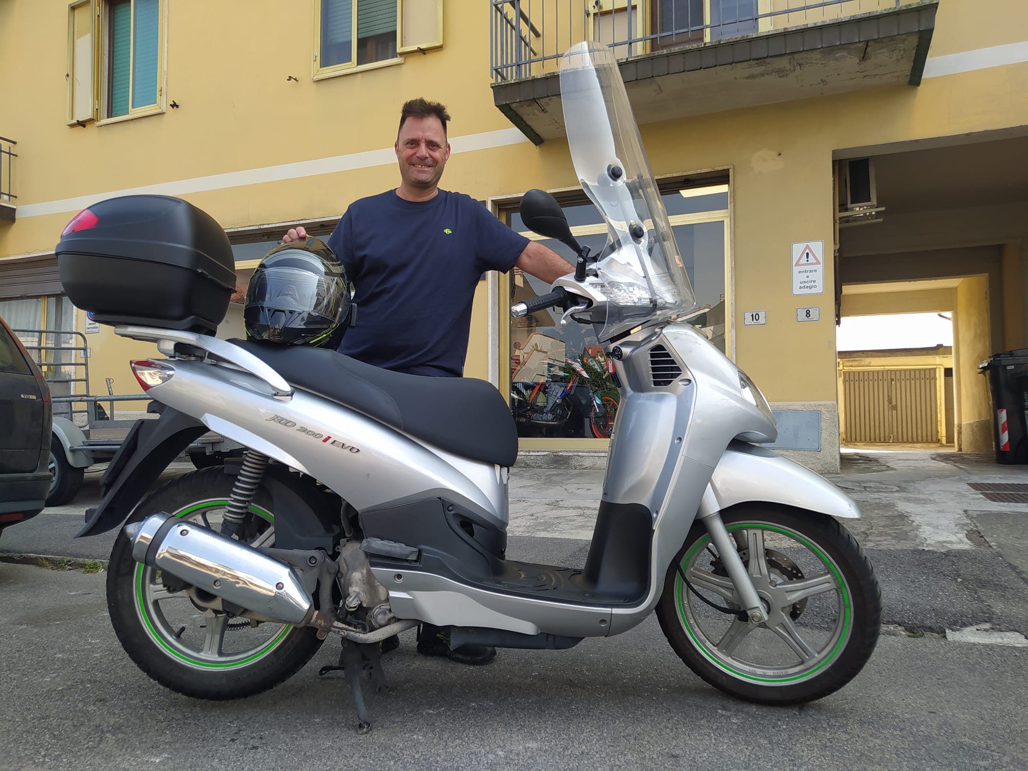 SYM  HD 200