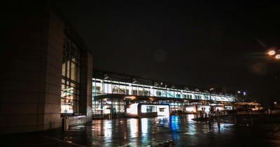 Is Brussels airport open 24 hours?