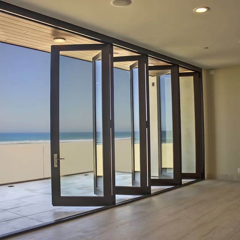 تركيب أبواب زجاج فولدنج قابلة للطي بالرياض