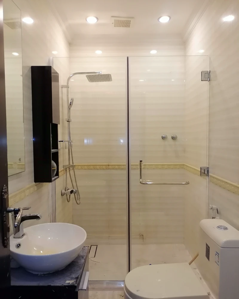 ابواب زجاج حمامات