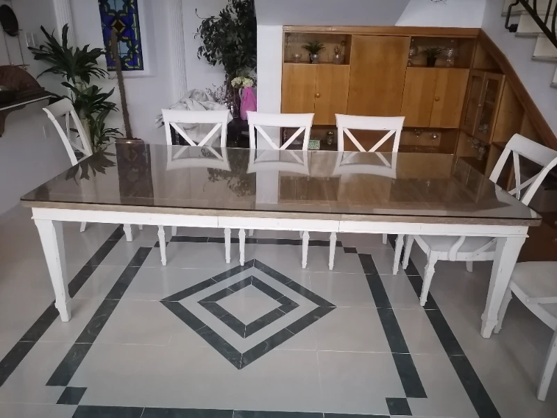 زجاج طاولة بني