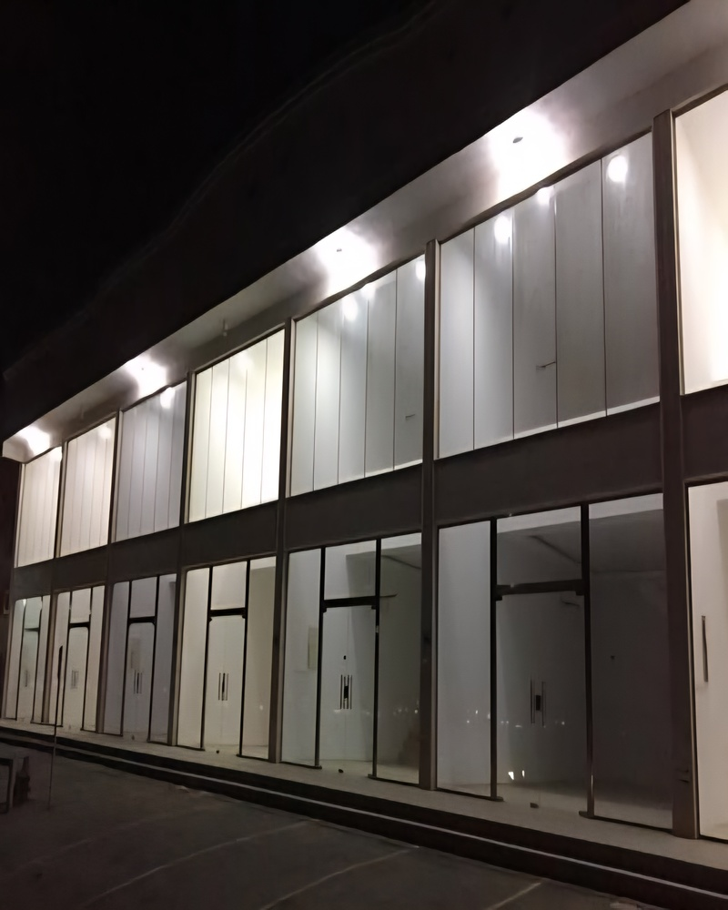 زجاج واجهات ادوار