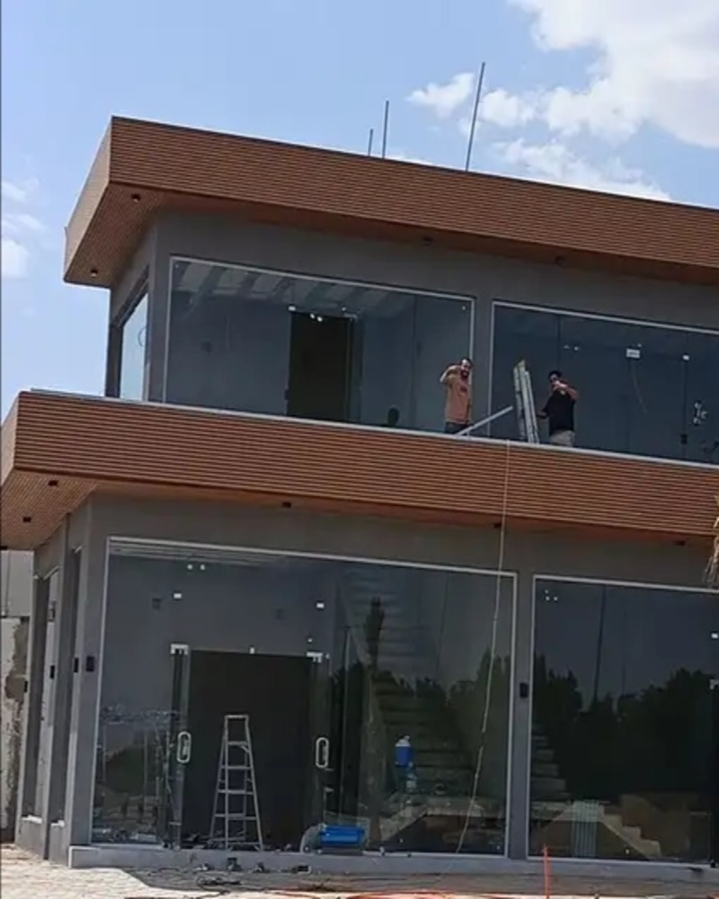 سعر متر زجاج متحرك