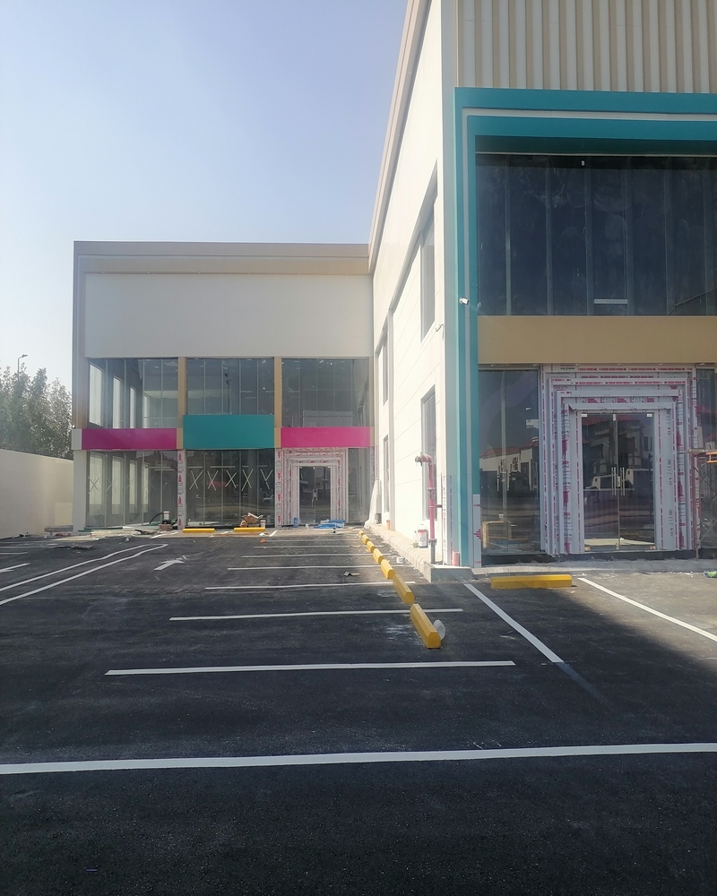 واجهات زجاج مباني