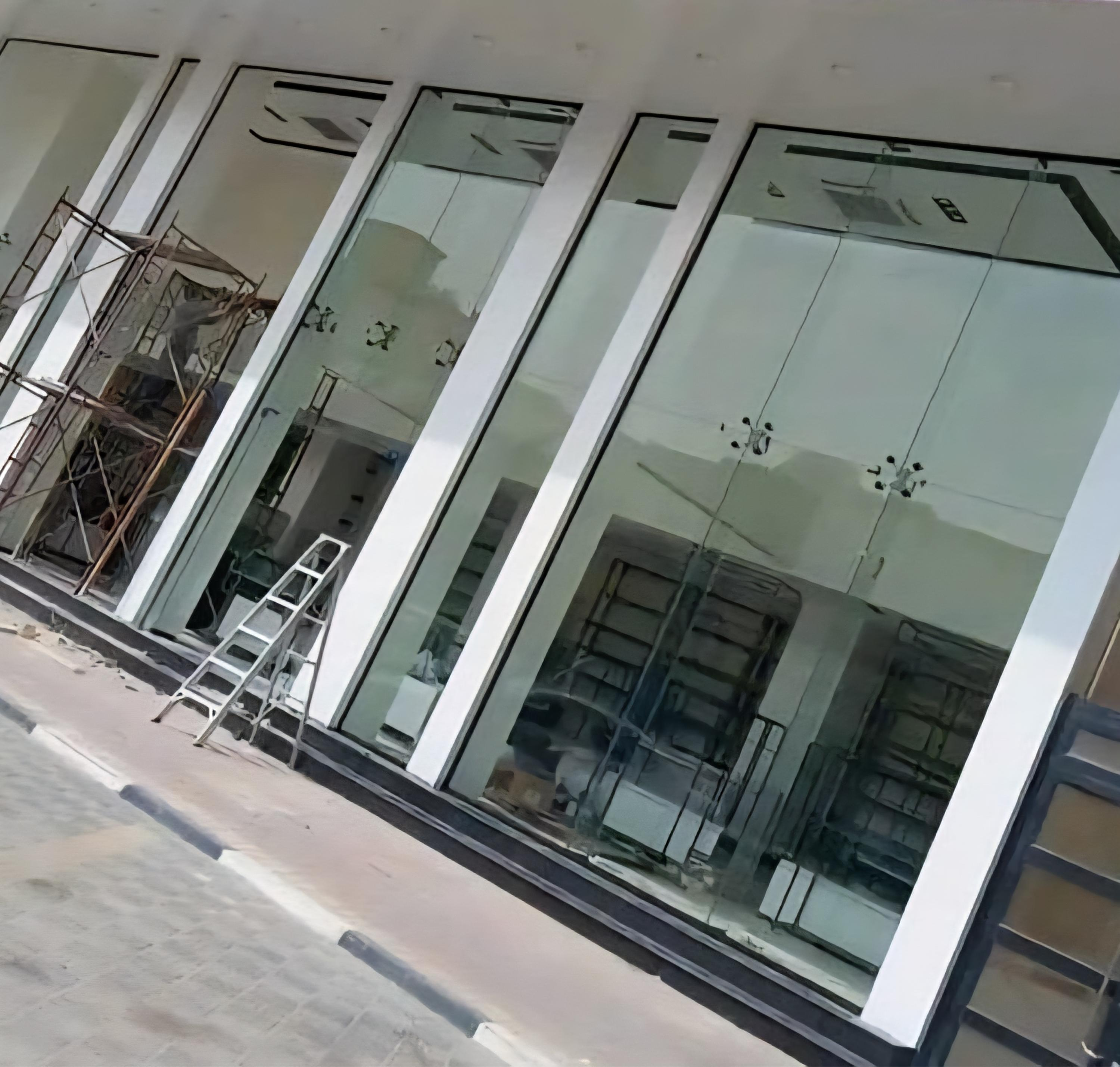 واجهات زجاج بالرياض