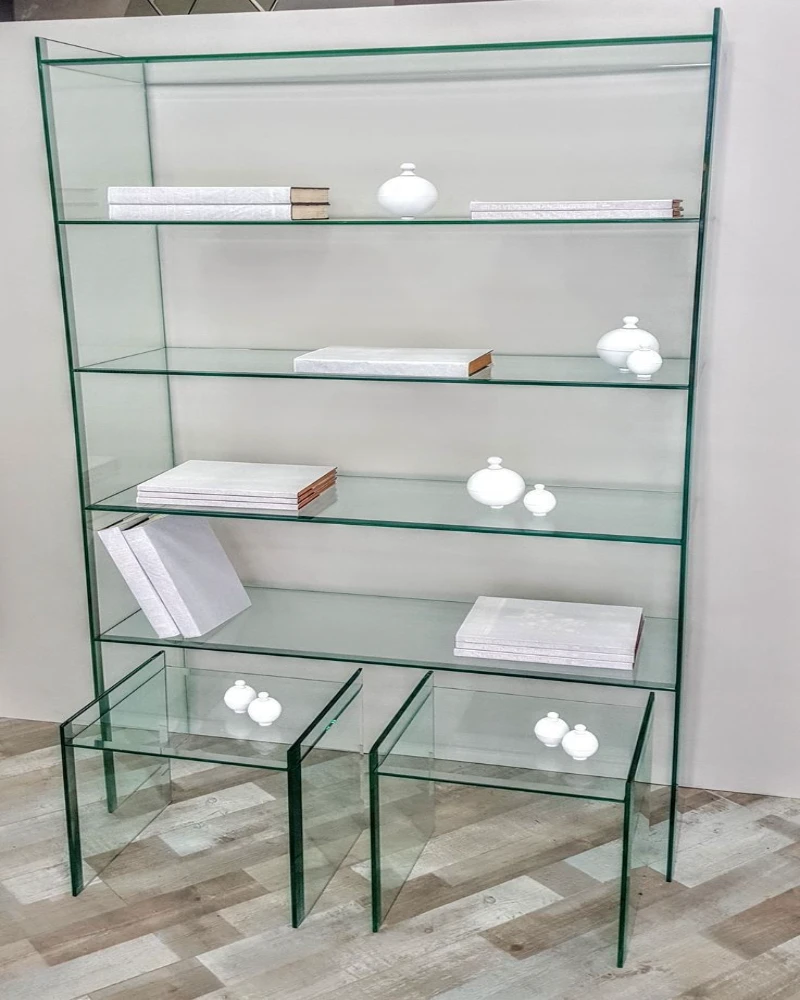 رفوف زجاج تحف