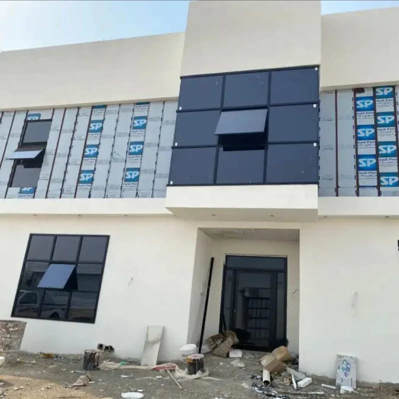 الفرق بين الاستركشر والكرتن وول