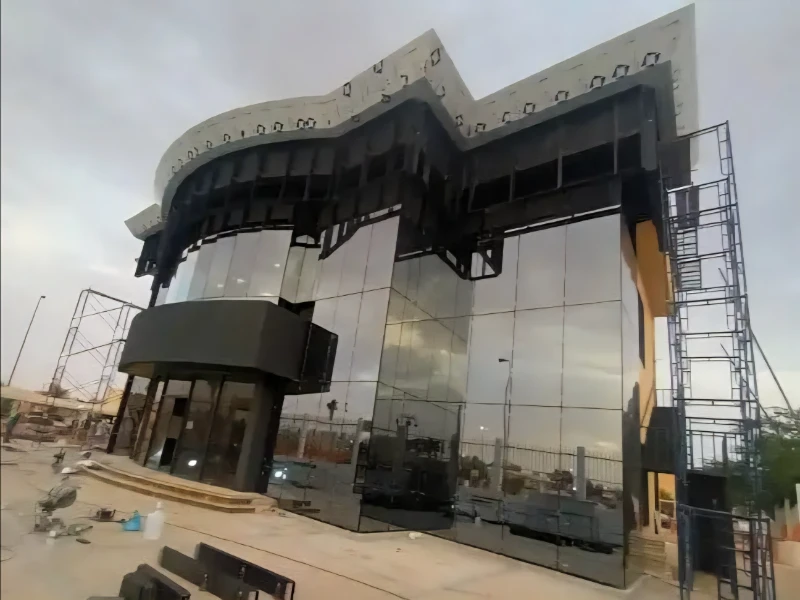 زجاج واجهات فلل ضد الحريق