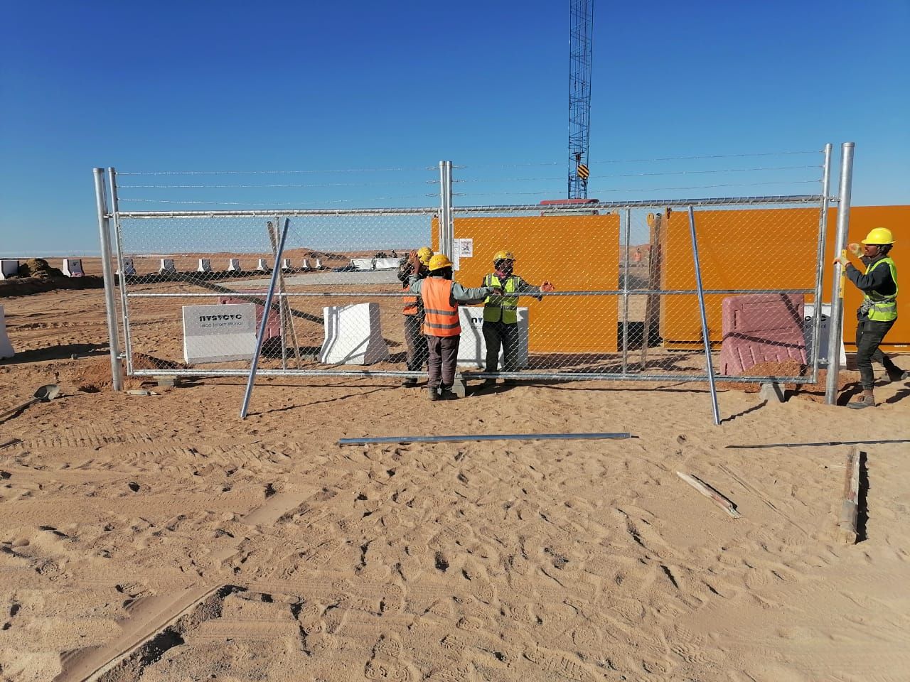 بوابة شبك مجلفن مفصلات