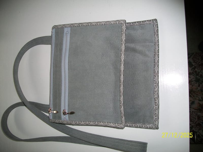 Ogden NG continue voyager purse