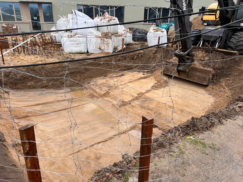 Wykonanie ław i stóp fundamentowych.