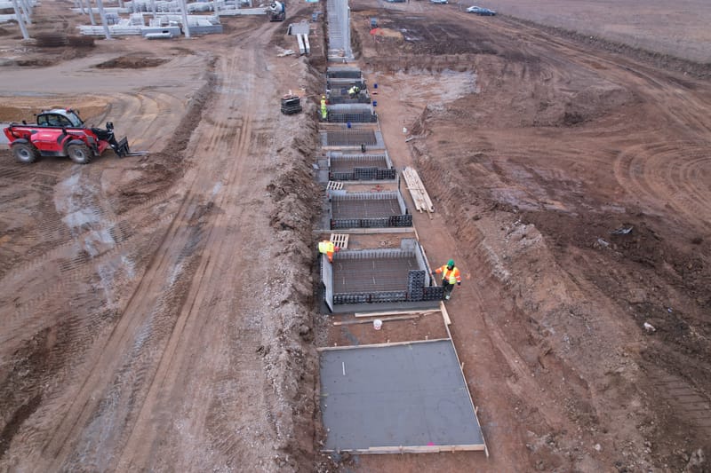 Wykonanie stóp fundamentowych.