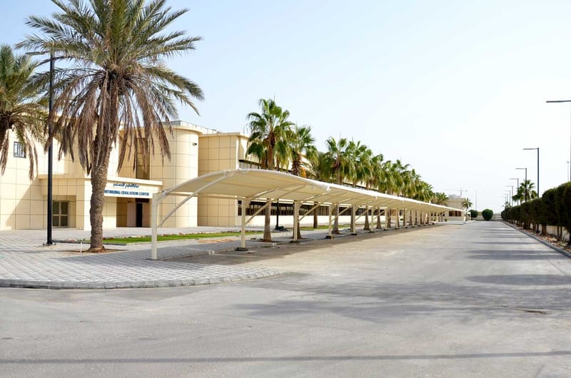 تركيب مظلات مواقف سيارات في الرياض