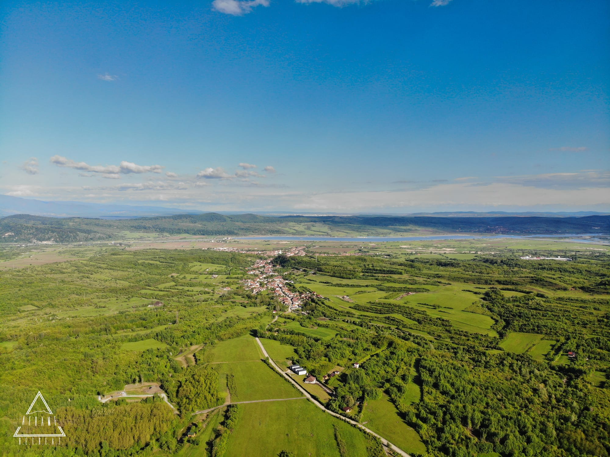 Racovița, Sibiu - Oaza de liniște de la A-Frame Retreat văzută de sus