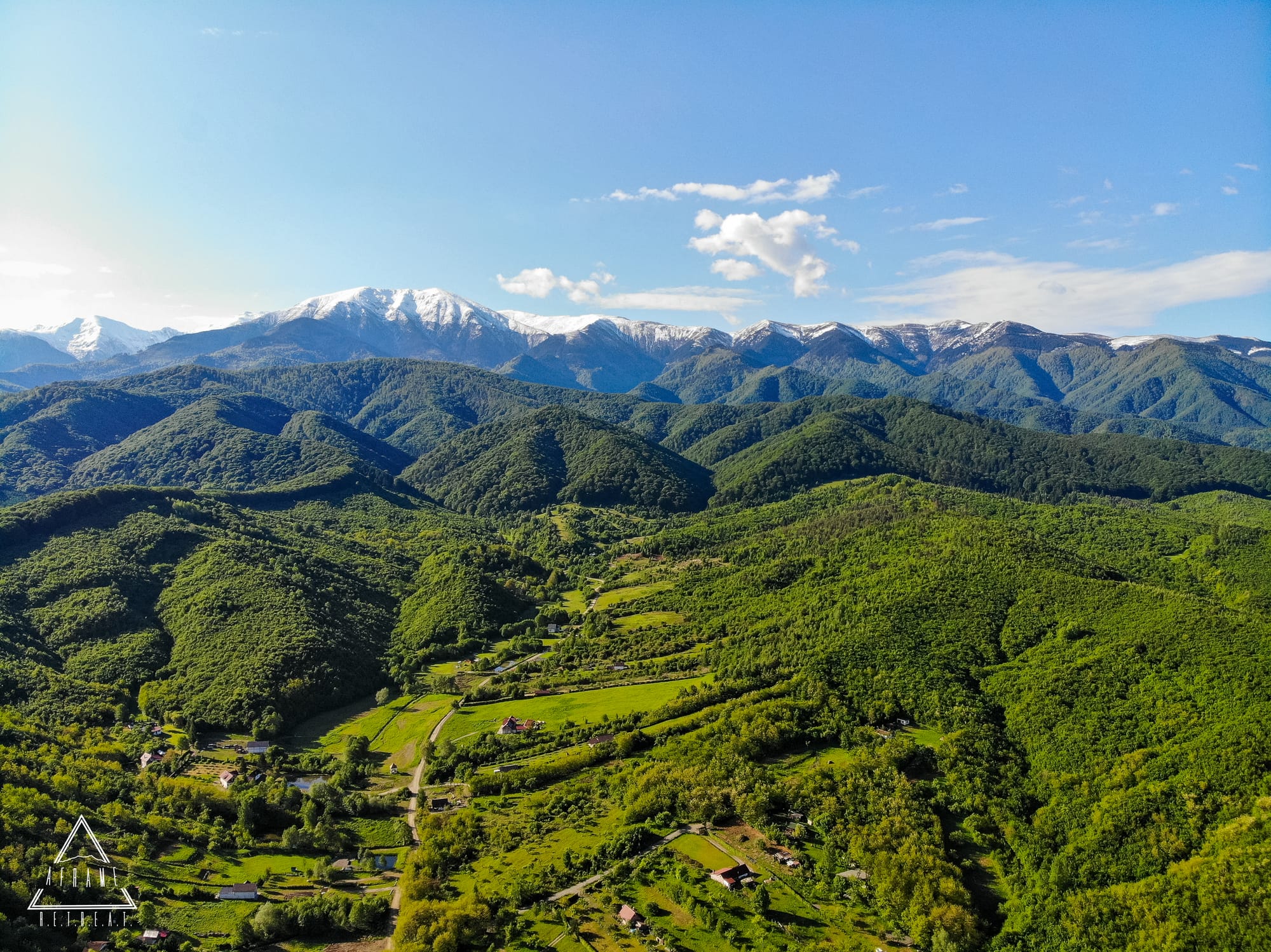 Valea Lupului, Racovița - O fereastră deschisă spre Creasta Făgărașului