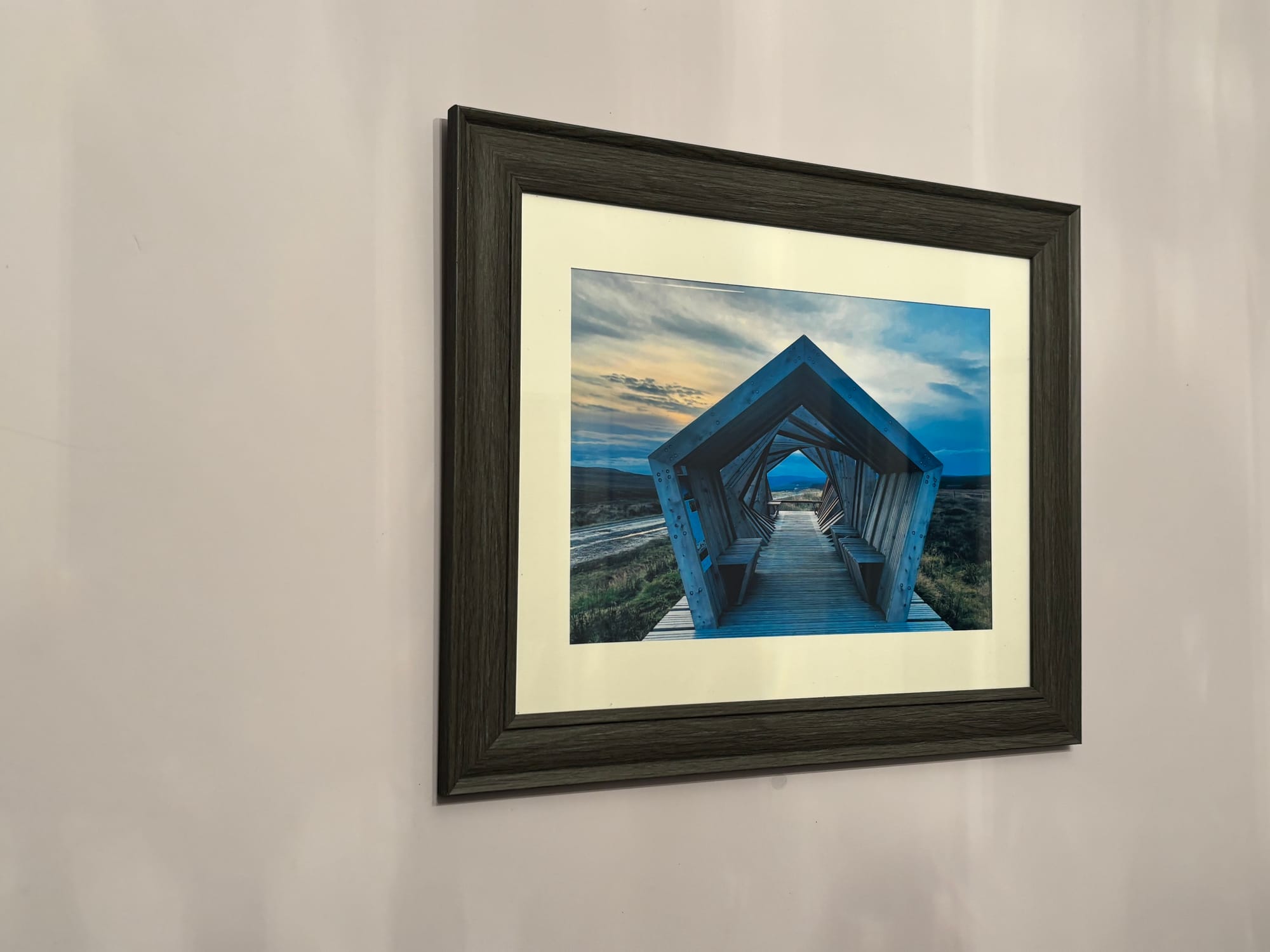 Photography size 210mm x 297mm with mount displayed in A3 frame.