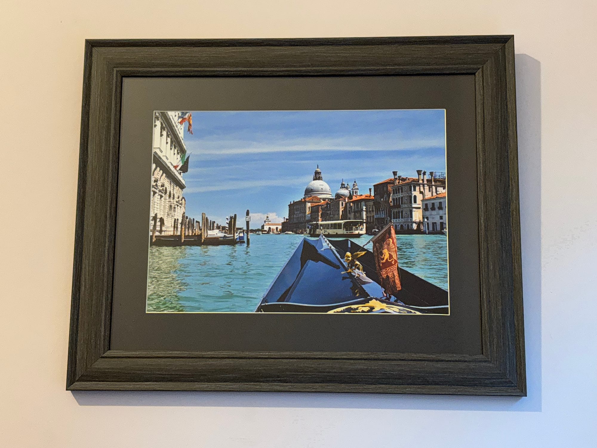Photography size 210mm x 297mm with mount displayed in A3 frame.
