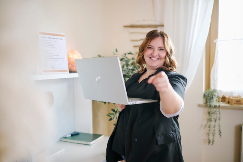 Begleitung bei Kopfschmerzen und Migräne Online/Vor Ort- Weil du es wert bist, am Leben teilzunehmen.