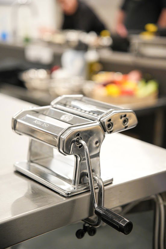 המקום שלנו - סניף הרצליה