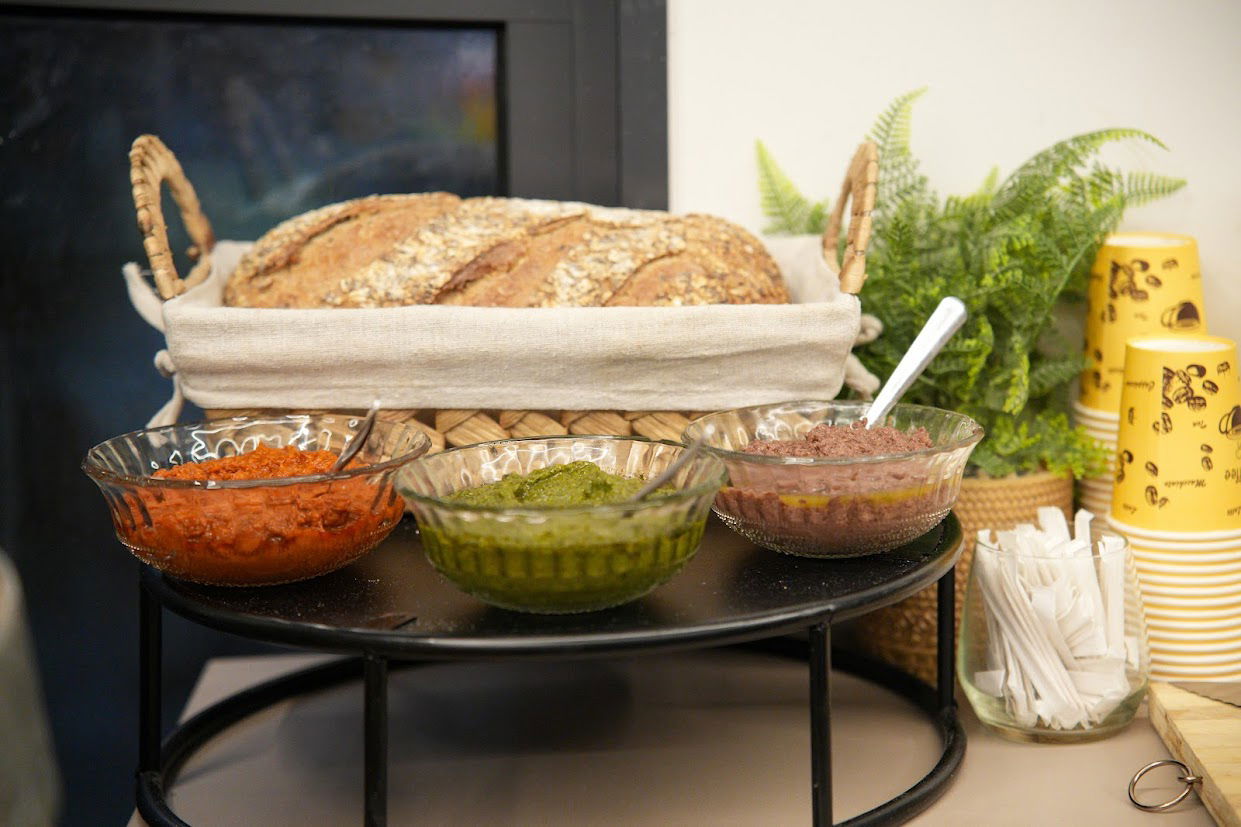 המקום שלנו - סניף הרצליה