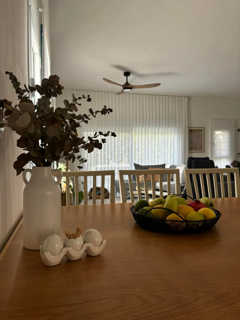 הום סטיילינג לחלל ציבורי בבית בפרדס חנה משפחת לוי