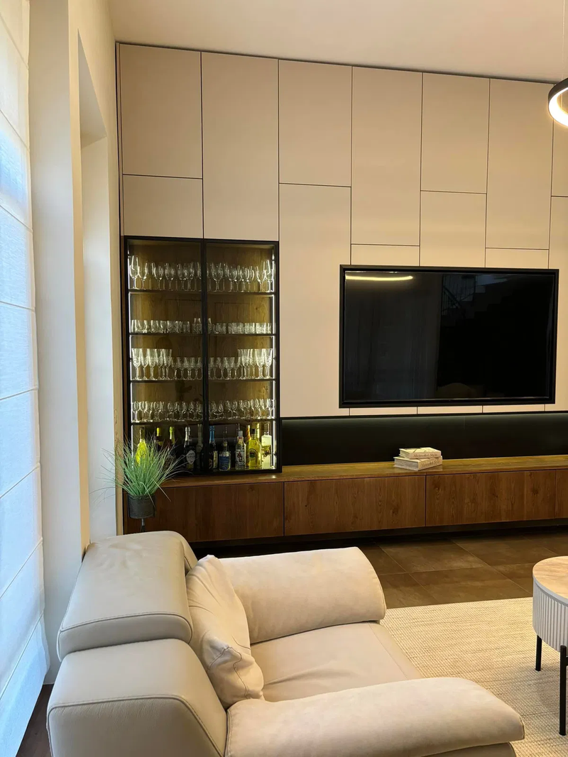 שדרוג חלל ציבורי בבית באחוזת ברק משפחת רוזנברג