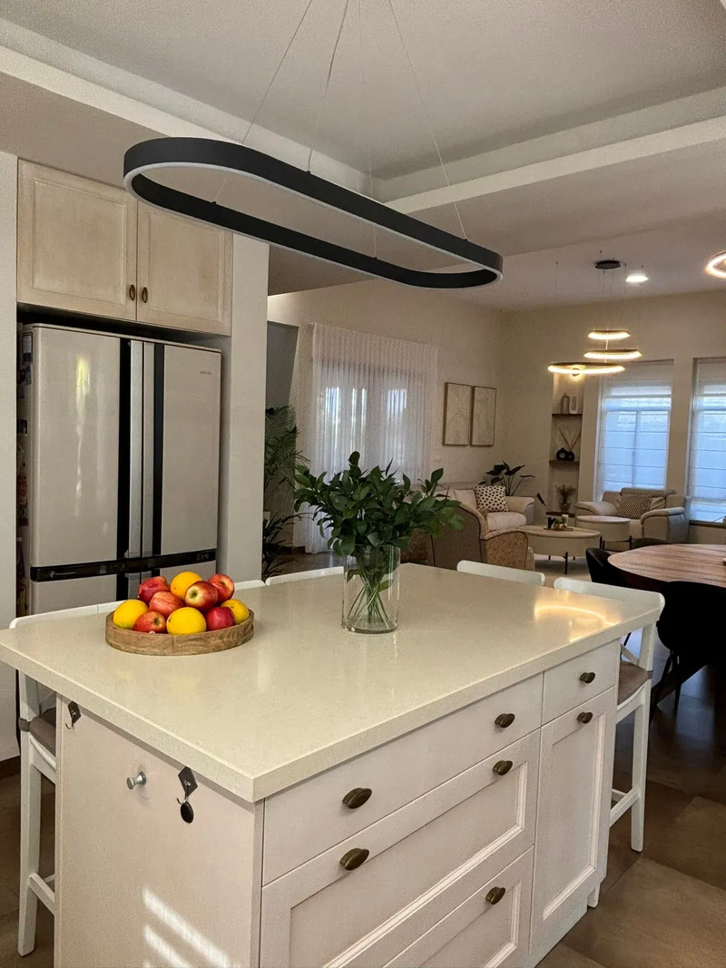 שדרוג חלל ציבורי בבית באחוזת ברק משפחת רוזנברג