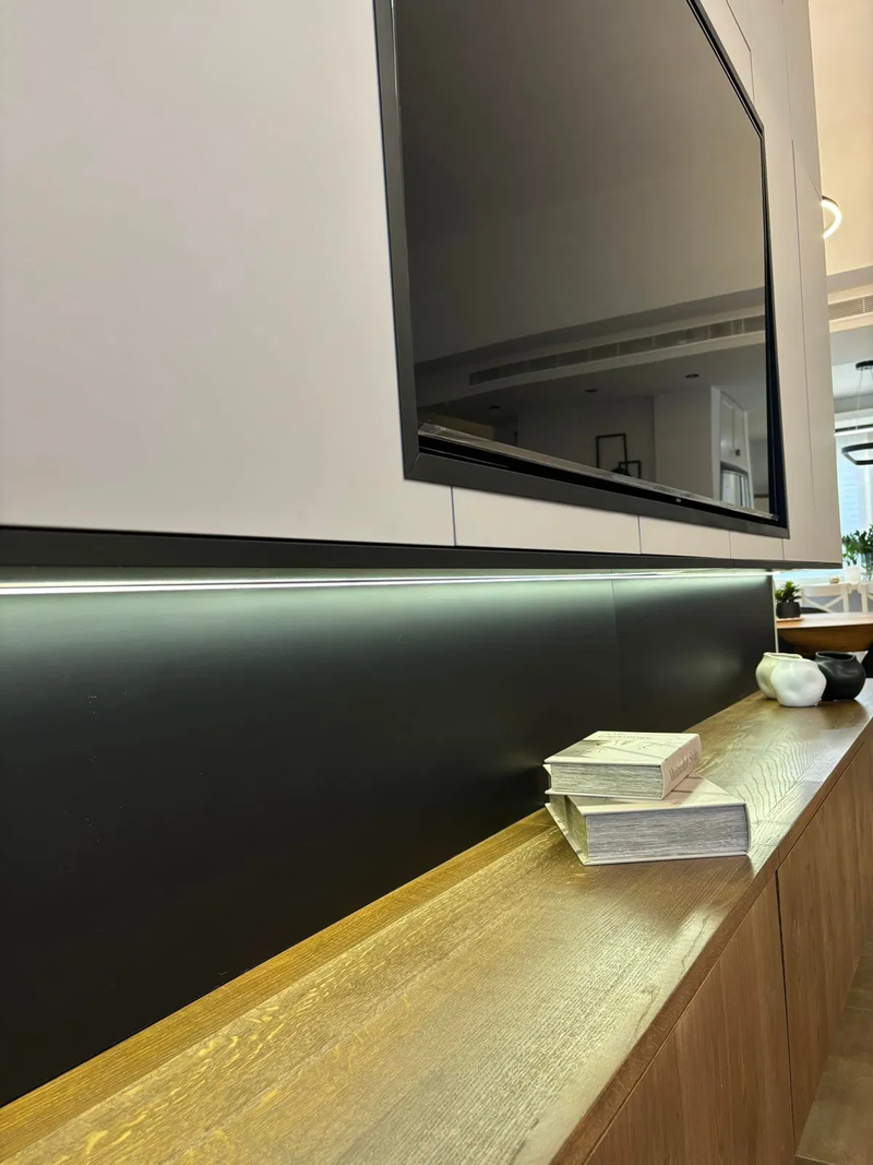 שדרוג חלל ציבורי בבית באחוזת ברק משפחת רוזנברג