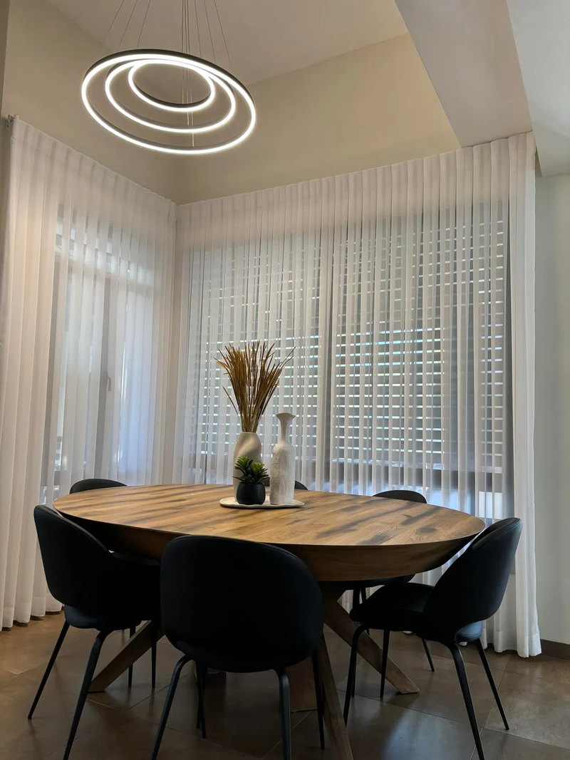 שדרוג חלל ציבורי בבית באחוזת ברק משפחת רוזנברג