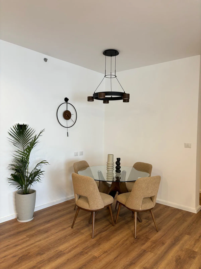 הום סטיילינג לדירת קבלן בנהריה -אסף אלמליח