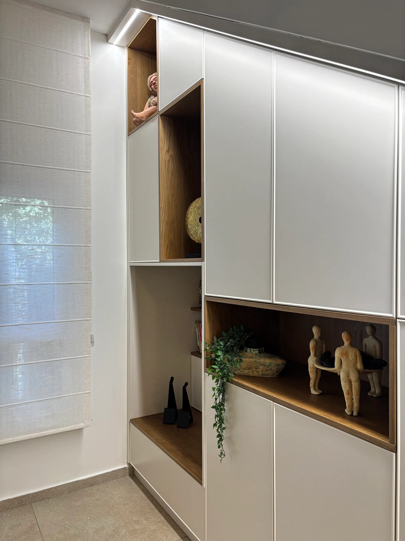 שידרוג מבואת מדרגות בבית - פרדס חנה