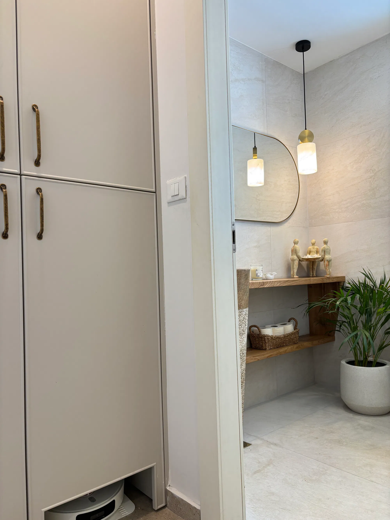 ארון מבואת כניסה לבית