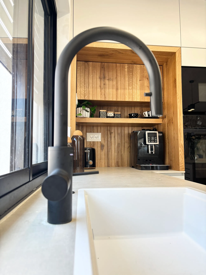 הבית של מירי ותומר וורמוט פרדס חנה