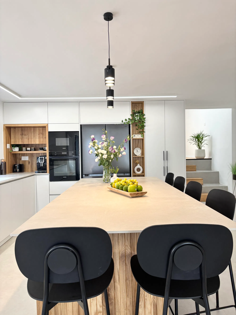 הבית של מירי ותומר וורמוט פרדס חנה