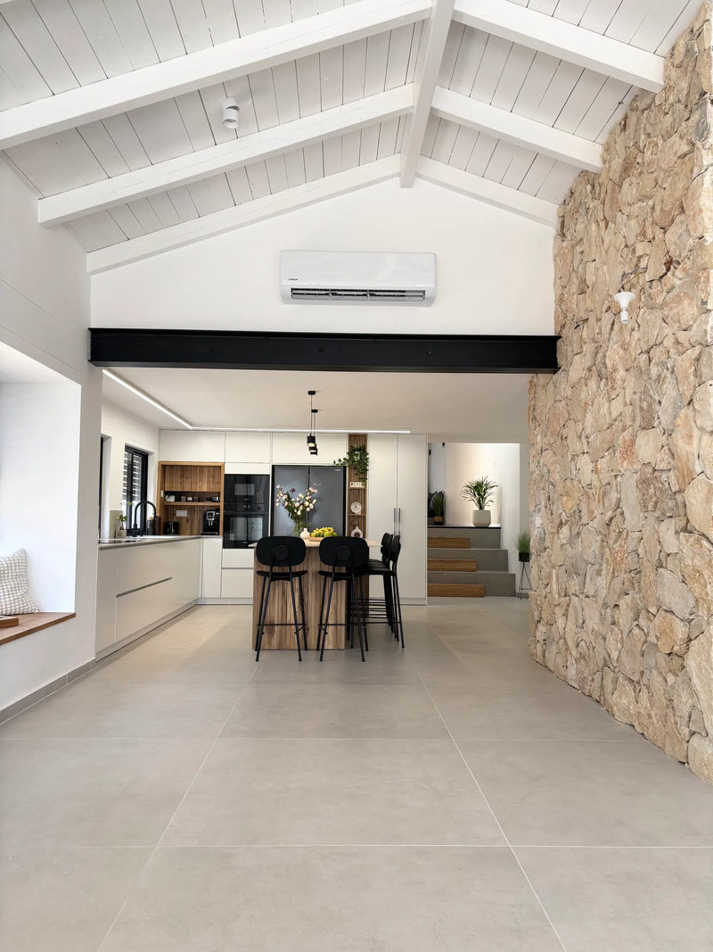 הבית של מירי ותומר וורמוט פרדס חנה