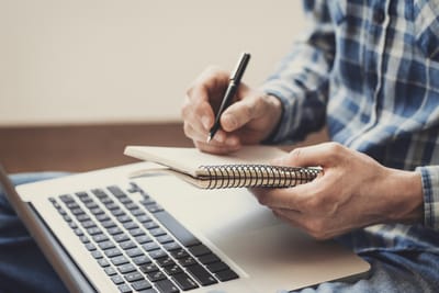 UK Calling with Journalist Graham Smith