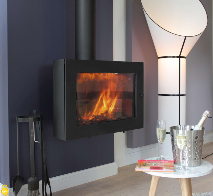 Oliva – Poêle à bois mural design en acier