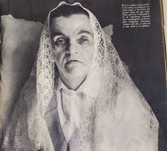 Lola, Serva de Deus, tinha a única autorização da igreja de ter o Santíssimo dentro do quarto permanentemente