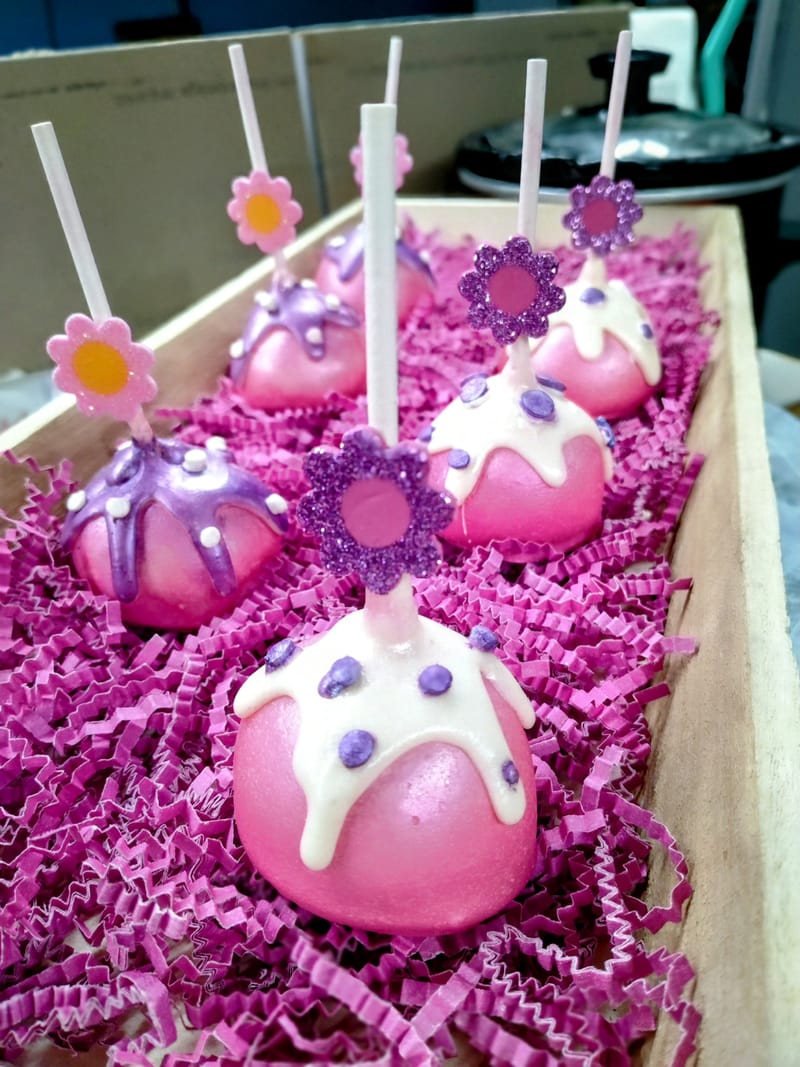 Cake Pops, Sickles & Pucks