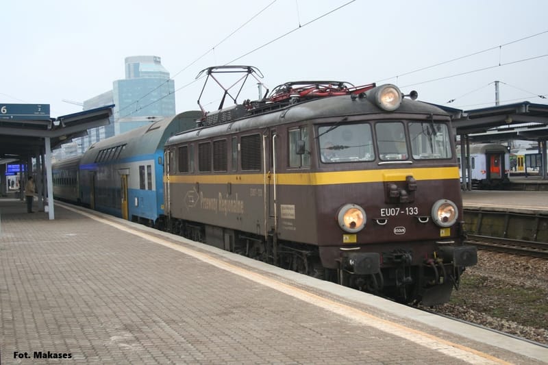 Piko 96392 - Elektrowóz EU07 PKP Przewozy Regionalne DCC z dźwiękiem PSD XP5.1