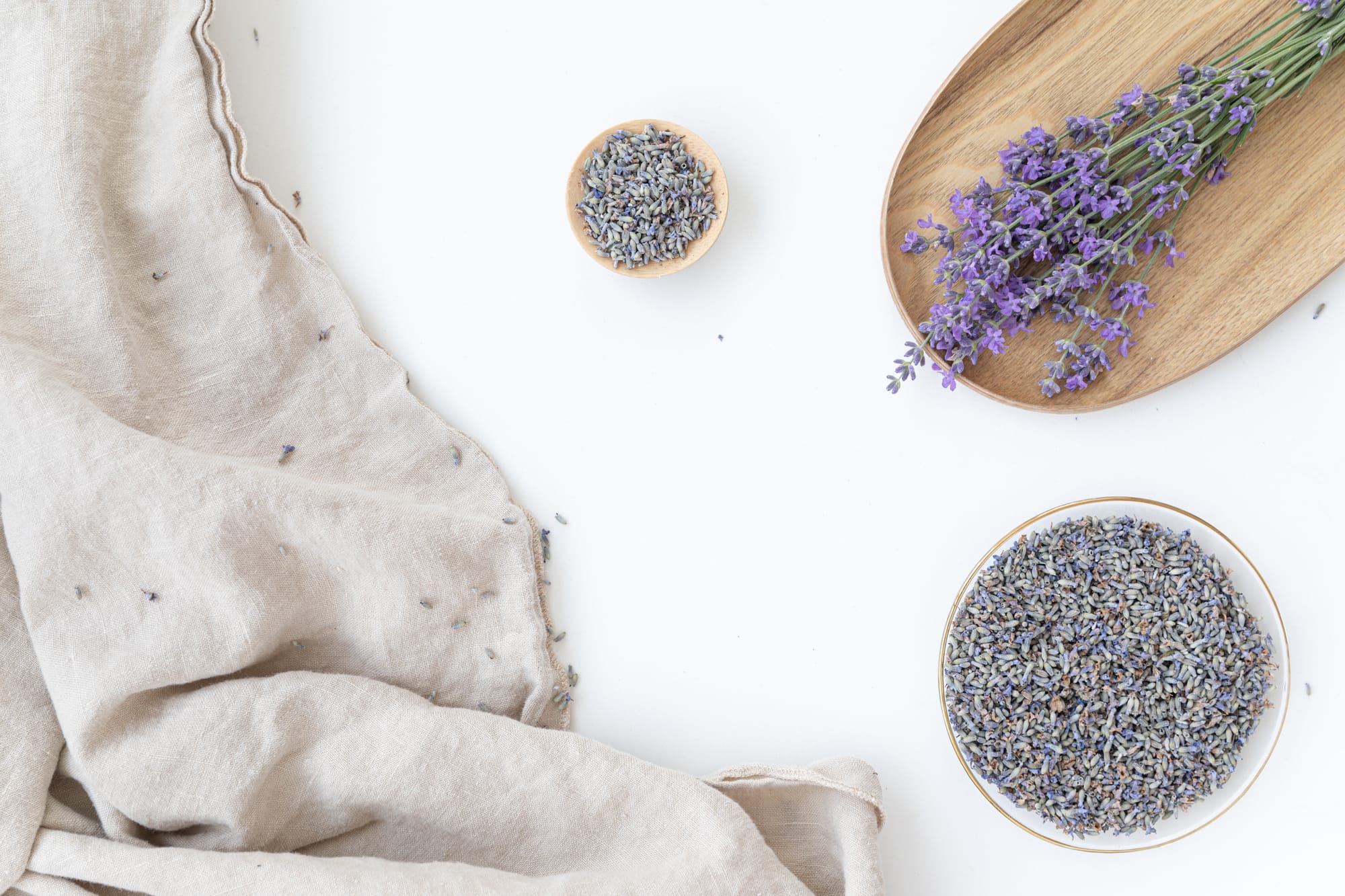 Aromatherapy and foot massage for Happiness