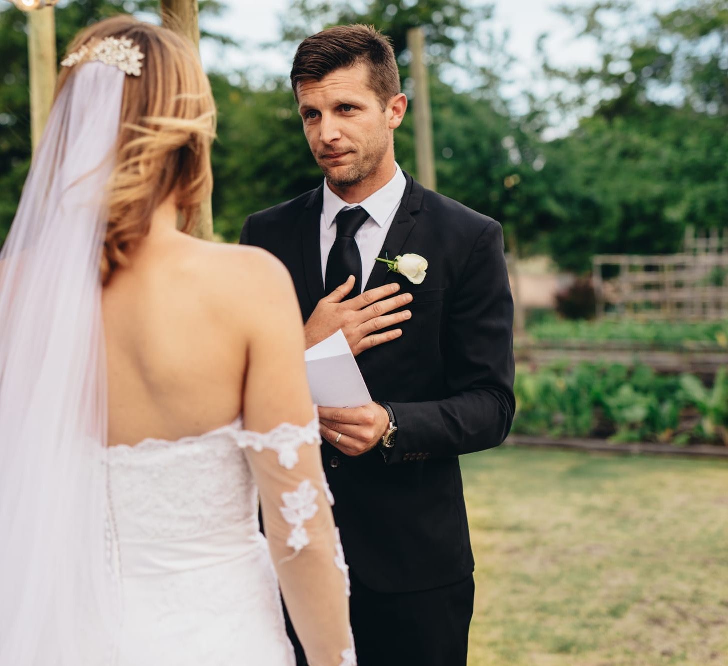 Échange de vœux de mariage laïque – déclaration d’amour et promesse d’engagement