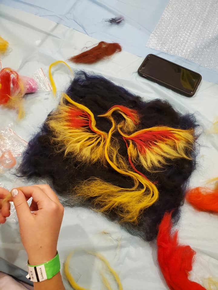 Шерстяная Рукавичка. Валяние из шерсти.