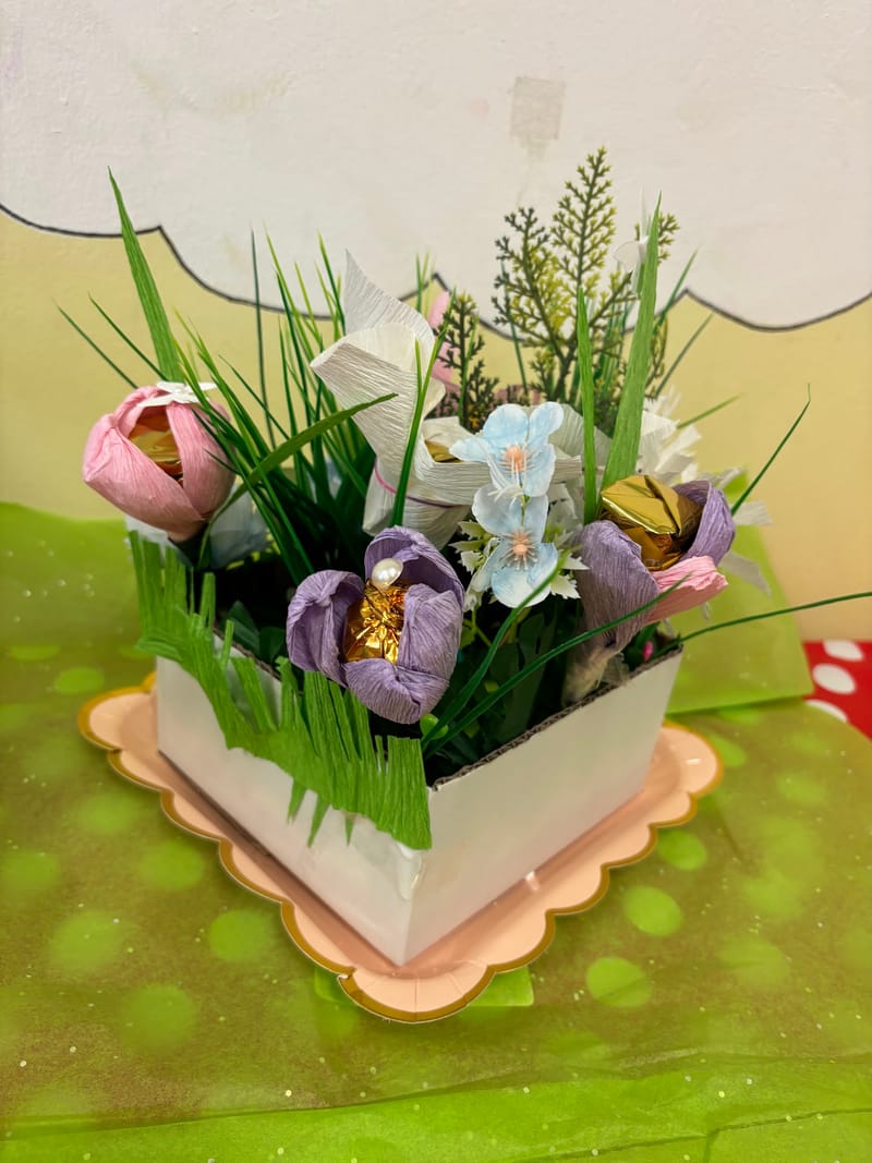 БУКЕТ ИЗ КОНФЕТ. К Дню Мамы и Дню Учителя.