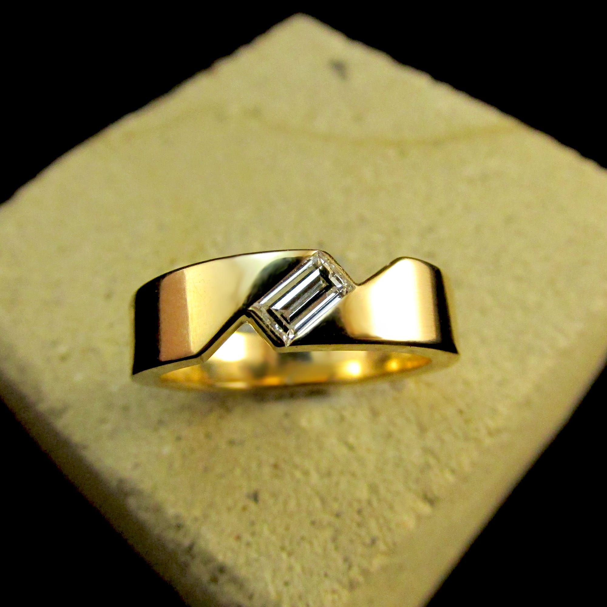 9ct Yellow Gold Lab Grown Diamond Baguette Gents Ring (#Ref27038)